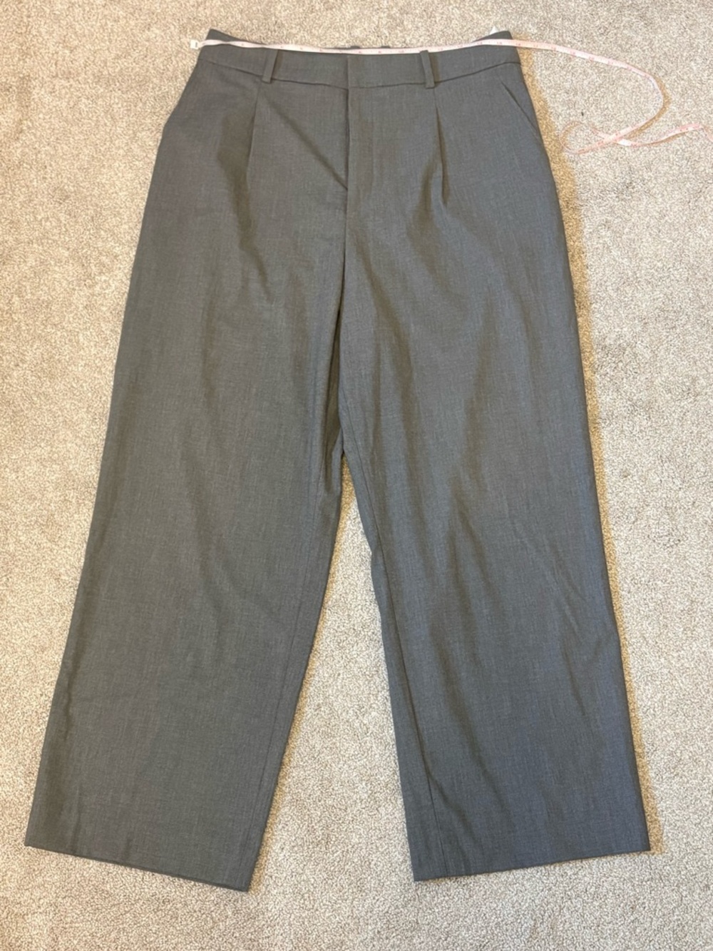 Uniqlo Women’s Gray Dress Pants